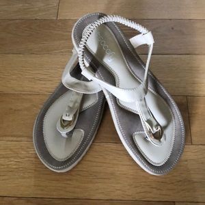 SOCOFY Sandals Size 9/39